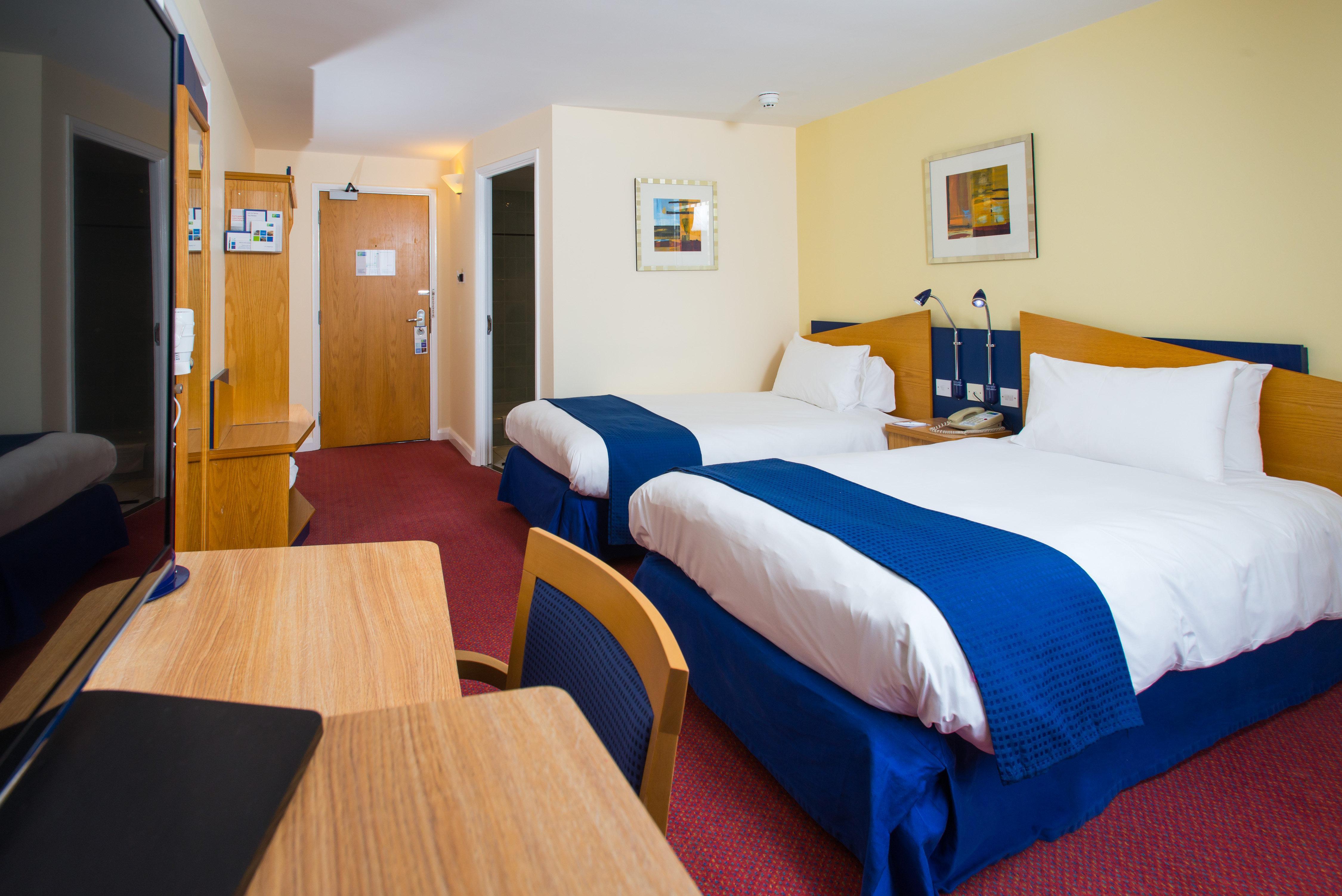 Holiday Inn Express Bradford City Centre By Ihg Exterior photo