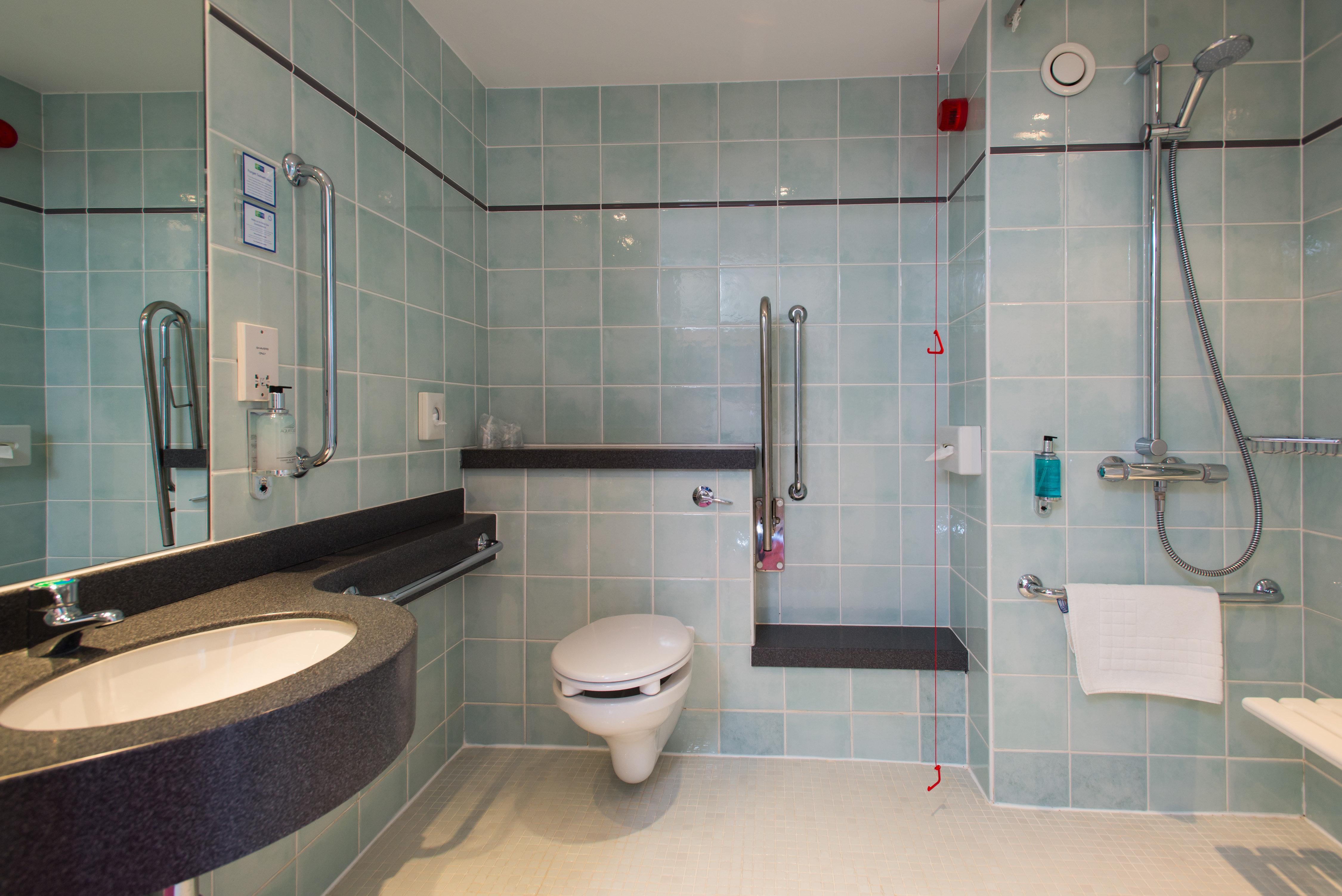Holiday Inn Express Bradford City Centre By Ihg Exterior photo