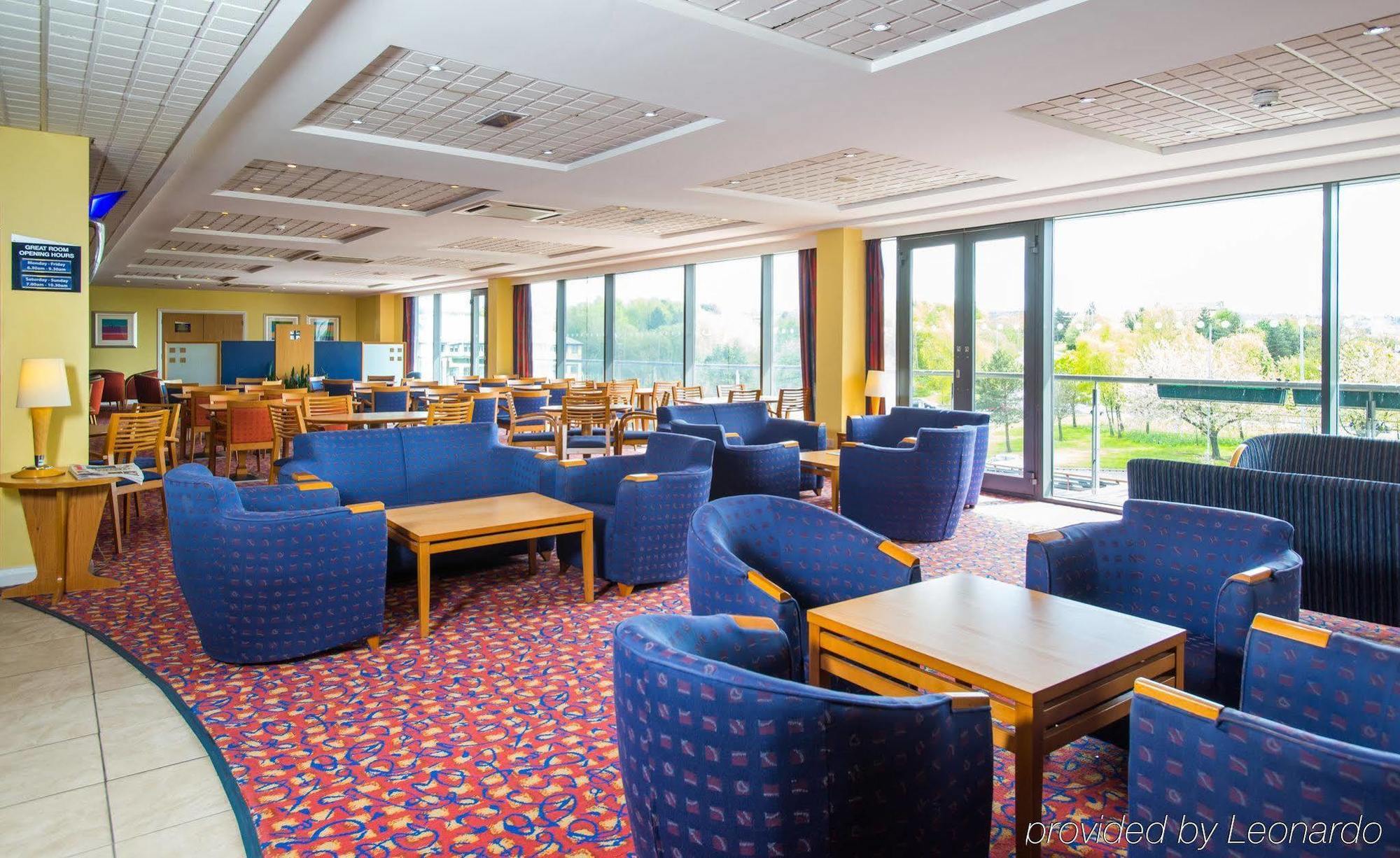 Holiday Inn Express Bradford City Centre By Ihg Exterior photo