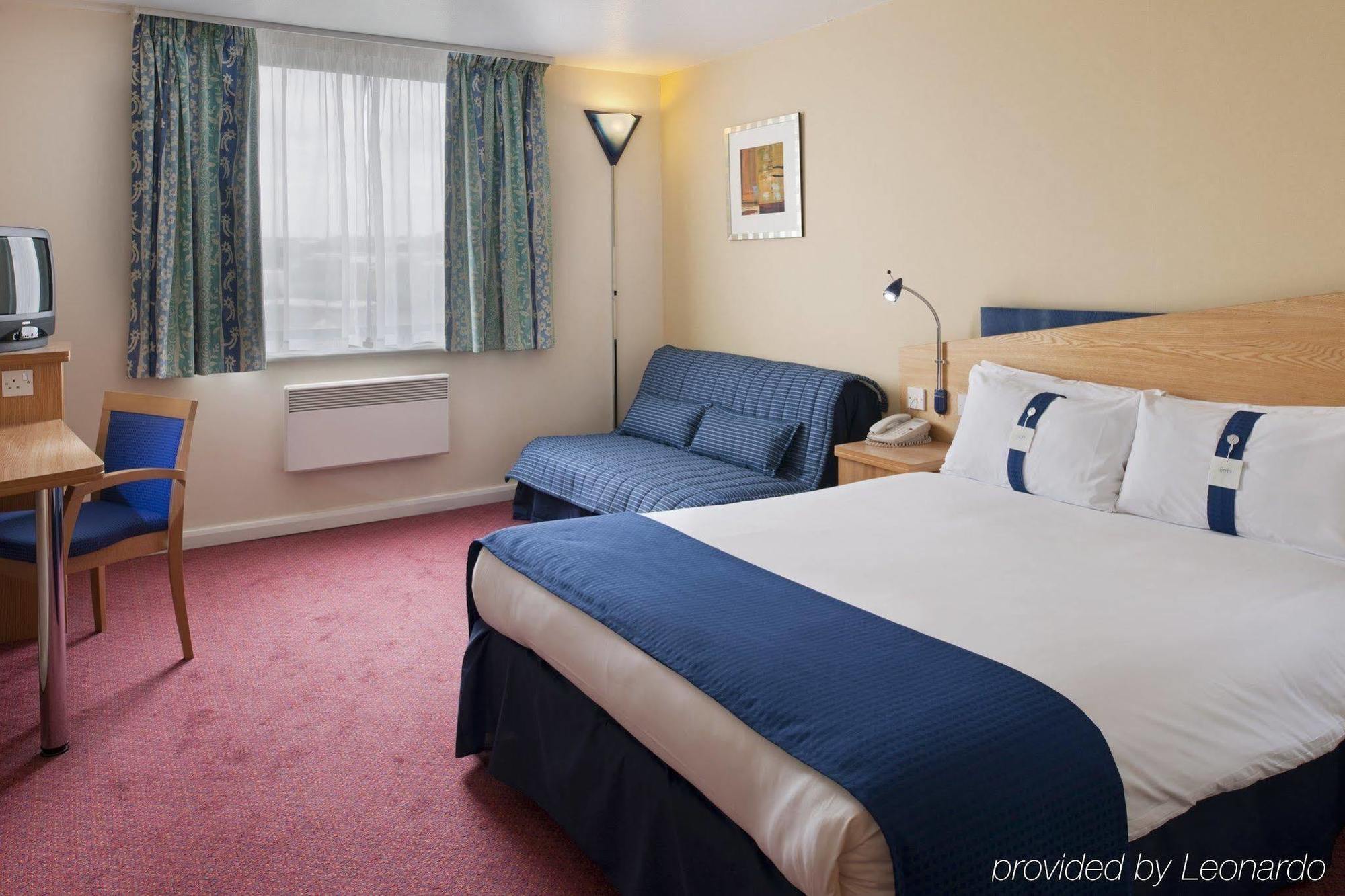 Holiday Inn Express Bradford City Centre By Ihg Exterior photo